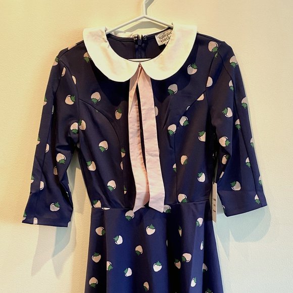 Unique-Vintage Purple and Pink Strawberry Dress - Picture 1 of 5